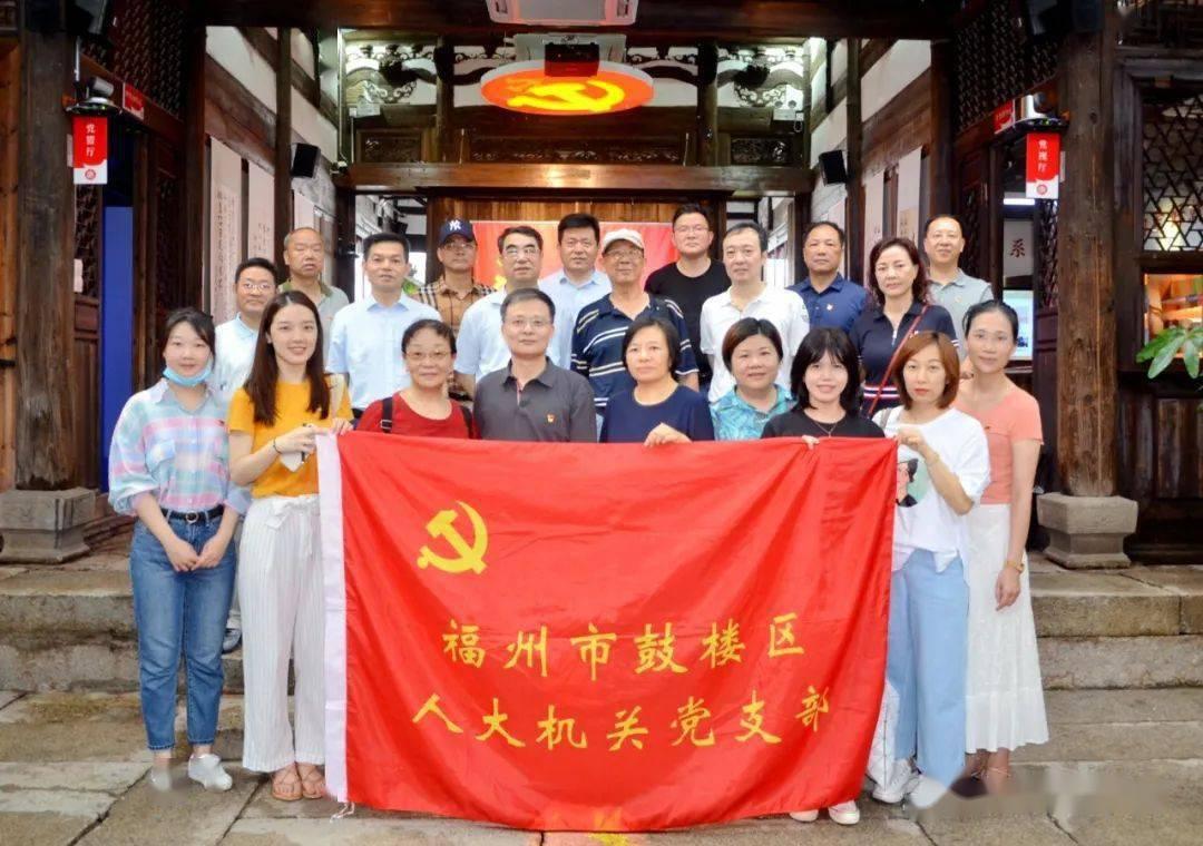 《在暴雪时分》将袭，童星出道的男女主角，演绎不一样的爱情故事